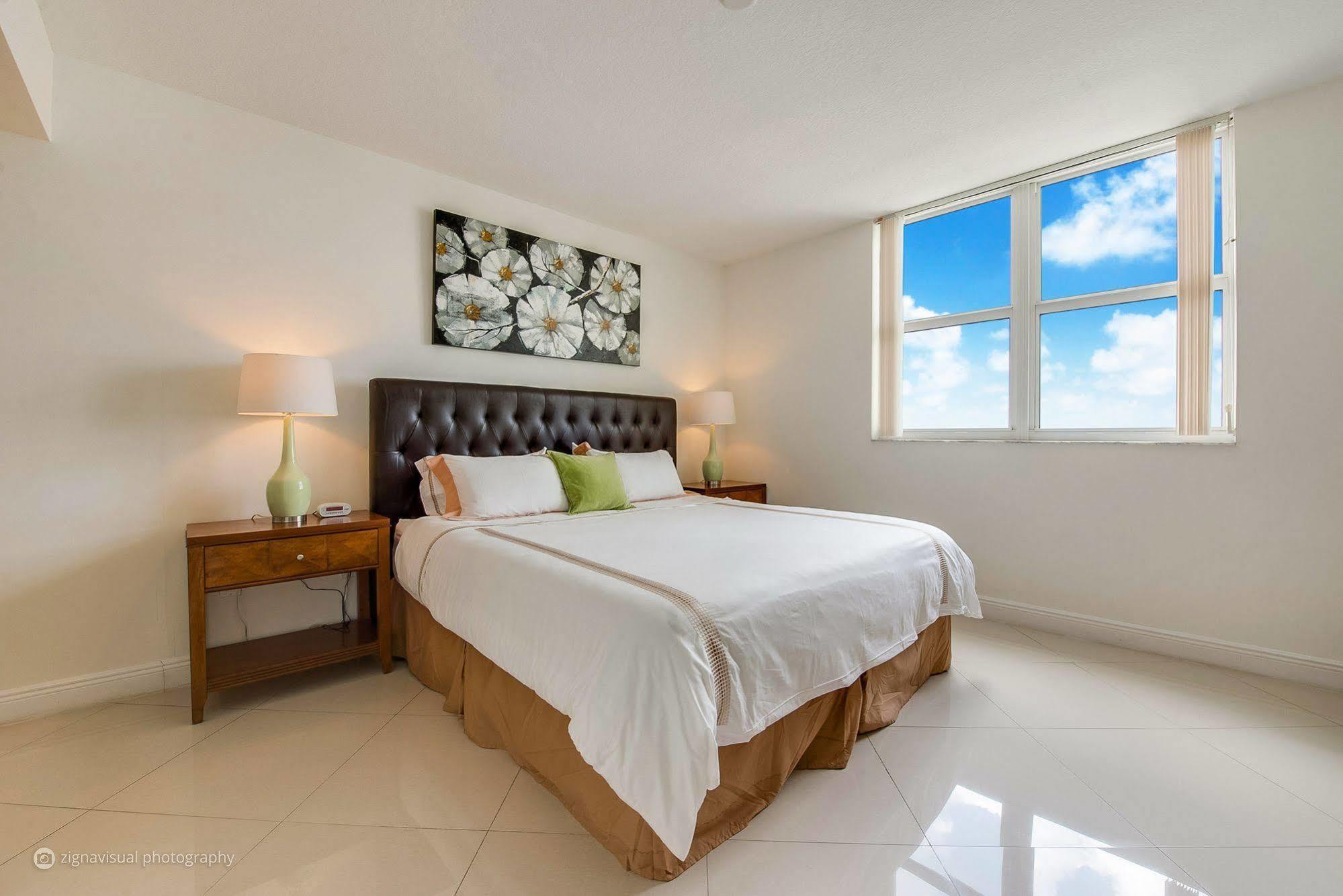 Churchill Suites Miami Brickell - One Broadway Exteriér fotografie